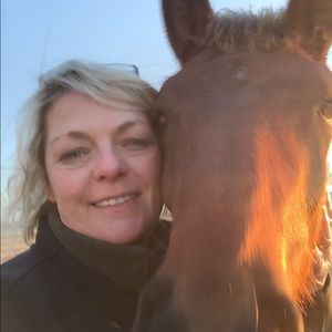 Meet your Posher, Simone